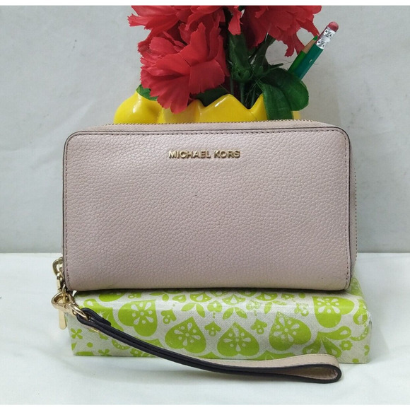 Michael Kors Handbags - Michael Kors Light Pink Pebbled Leather Zip Around Credit Card ID Window Wallet